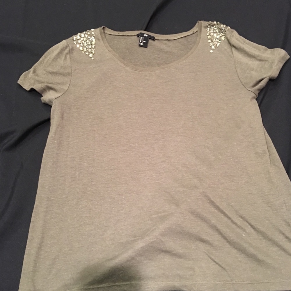 H&M army green flowy top size medium
